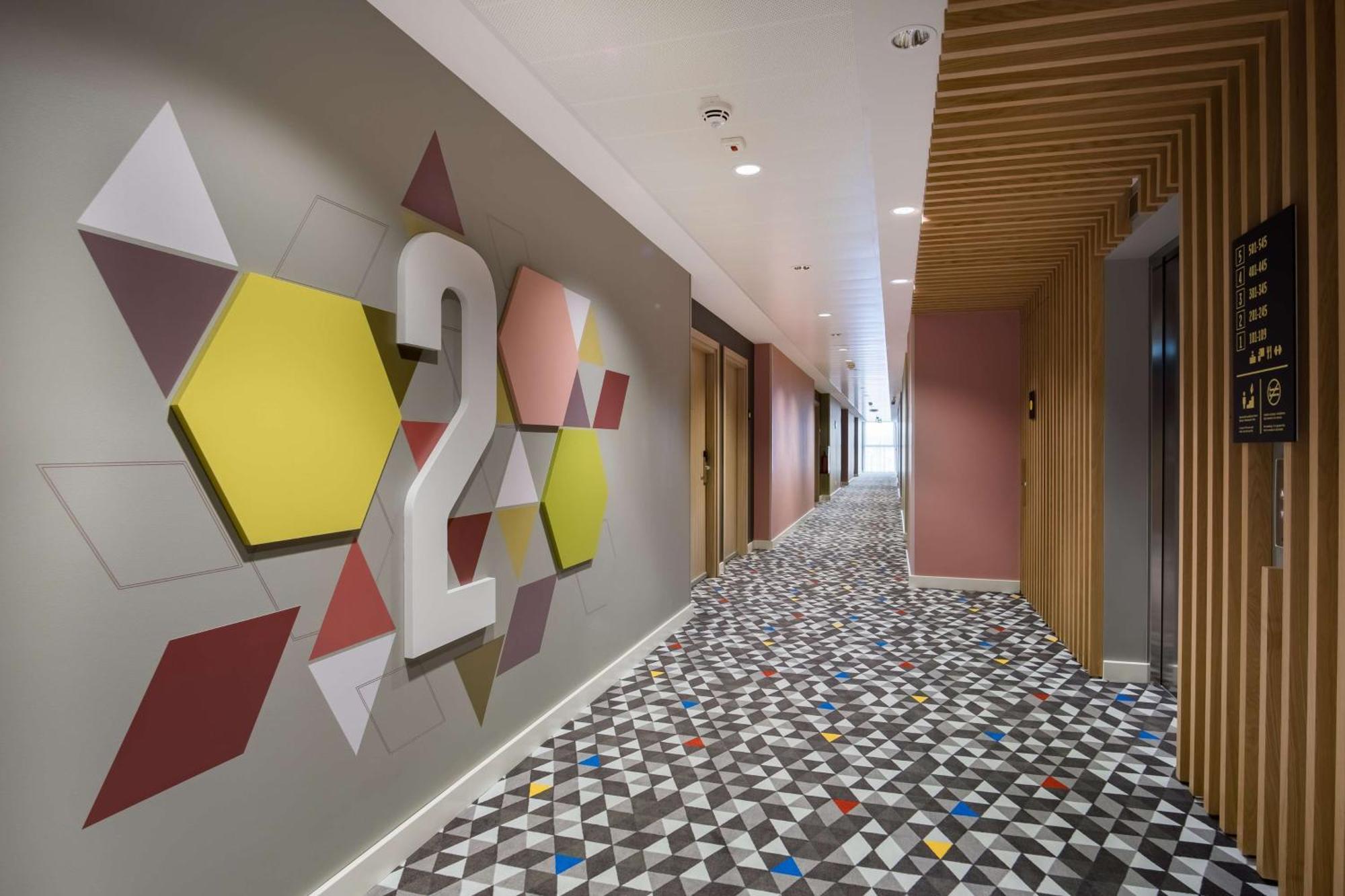 Hampton By Hilton Riga Airport Hotel Marupe Ngoại thất bức ảnh
