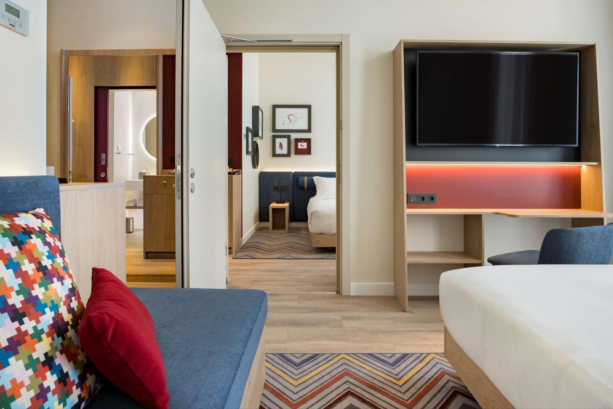 Hampton By Hilton Riga Airport Hotel Marupe Ngoại thất bức ảnh