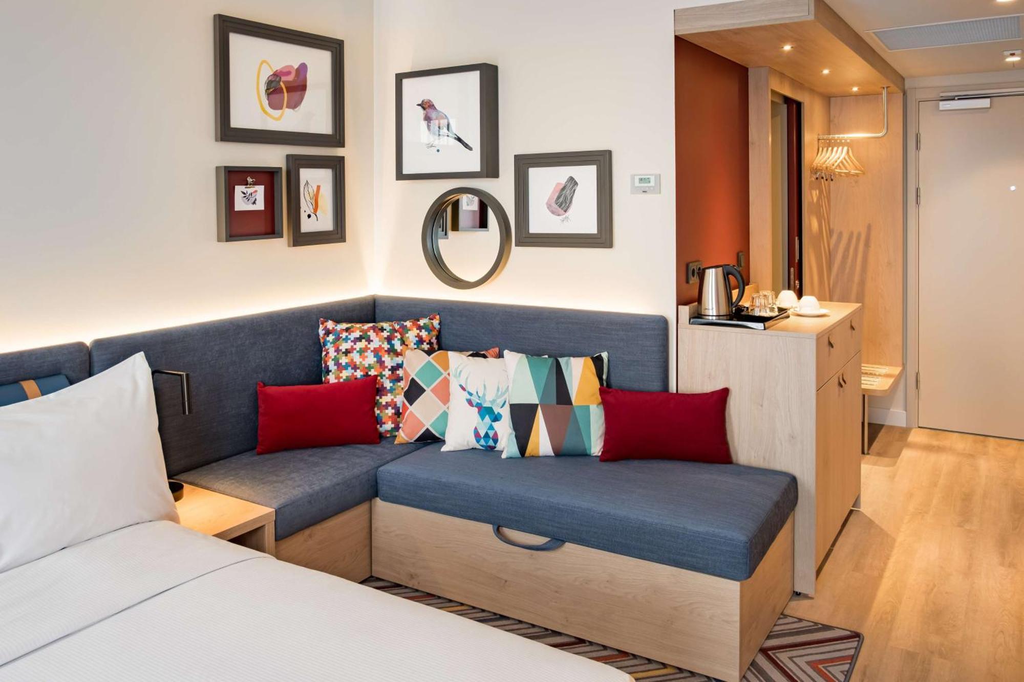 Hampton By Hilton Riga Airport Hotel Marupe Ngoại thất bức ảnh