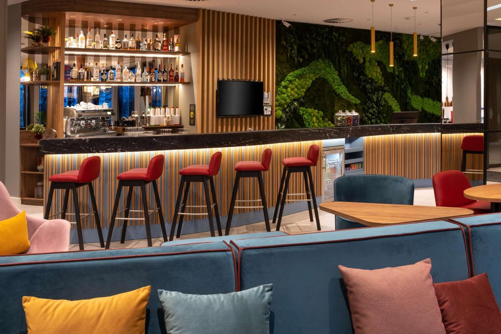 Hampton By Hilton Riga Airport Hotel Marupe Ngoại thất bức ảnh