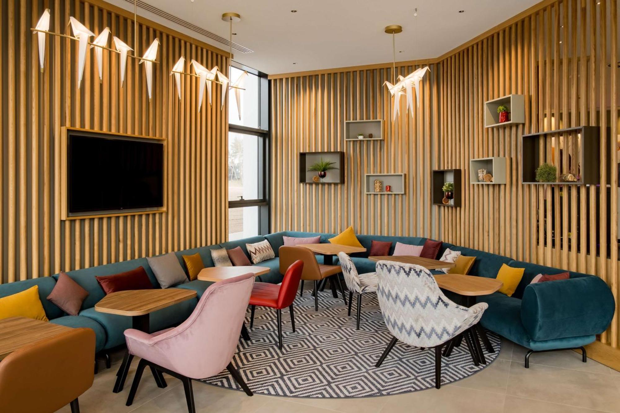 Hampton By Hilton Riga Airport Hotel Marupe Ngoại thất bức ảnh