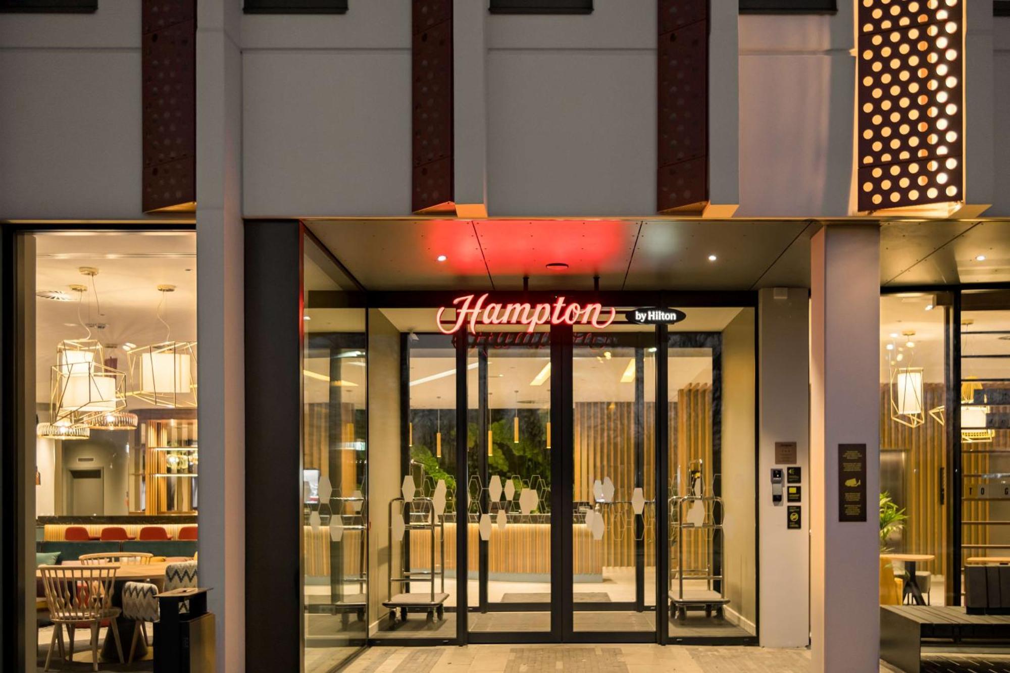 Hampton By Hilton Riga Airport Hotel Ngoại thất bức ảnh